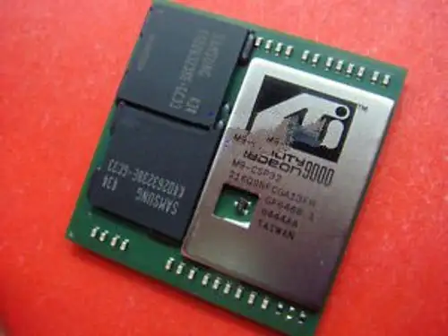 10PC ATI 9000 M9-CSP32 216Q9NFCGA13FH BGA IC