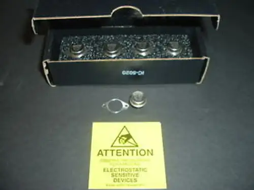 VTO-8090 AVANTEK 4 UNITS