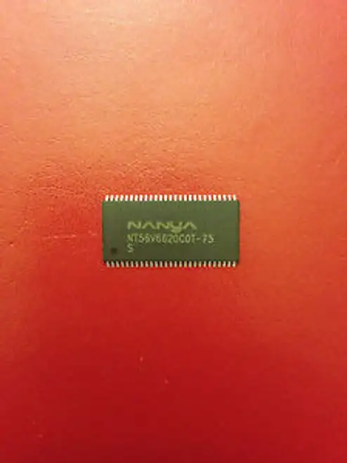 70 ~ Nanya Nt56V6620C0T Ics On Tray