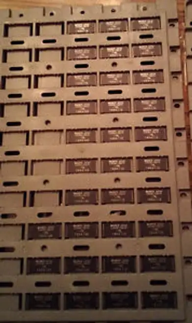 33: Sony Cxk581100Tm-15L :: 8 Bit High Speed Cmos Static Ram