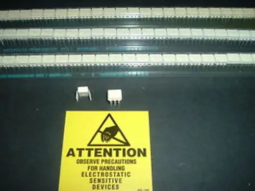 MOC8060 MOTOROLA 8 PIN OPTO DIP PACKAGE 100 UNITS