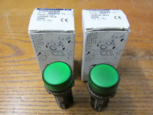 2 GE CEMA P9XUVDD0 Pilot Light Green 380V AC/DC Max
