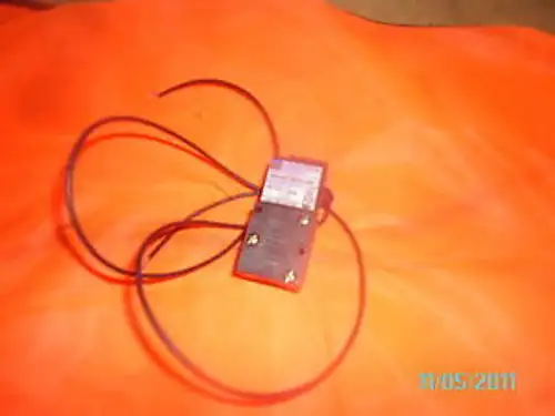 MAC SOLENOID VALVE #45A-AA1-DDAA-1BA 1026