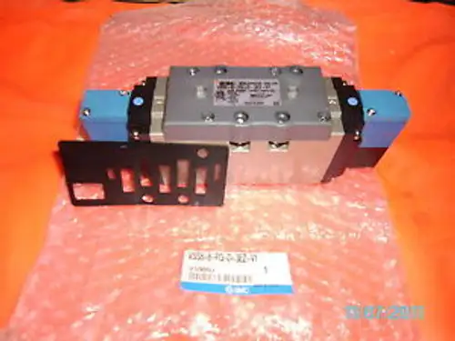 SMC SOLENOID VALVE #VSS8-8-FG-D-3EZ-V1 1026