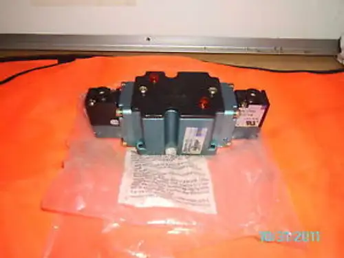 Mac Double Solenoid Air Valve #6523B-216-Pm-111Da 1026