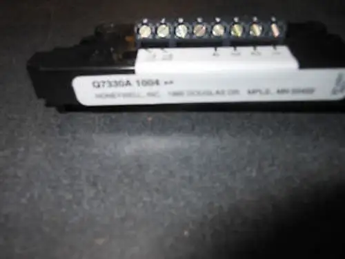 Q7330A 1004 HONEYWELL W936 INTERFACE MODULE Q7330A1004