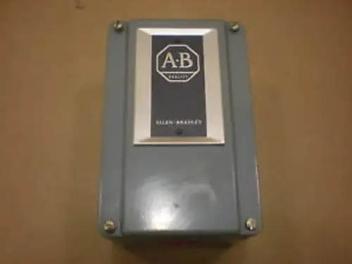 1 Allen Bradley 700-C204A1 Wechselstromrelais 10A 600Vac
