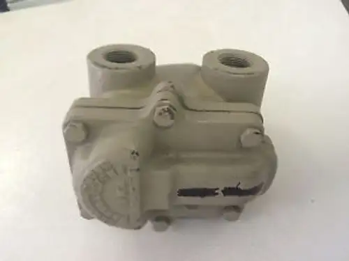 DUNHAM-BUSH STEAM TRAP IN 3/4 OUT 3/4 40-215 D-5440