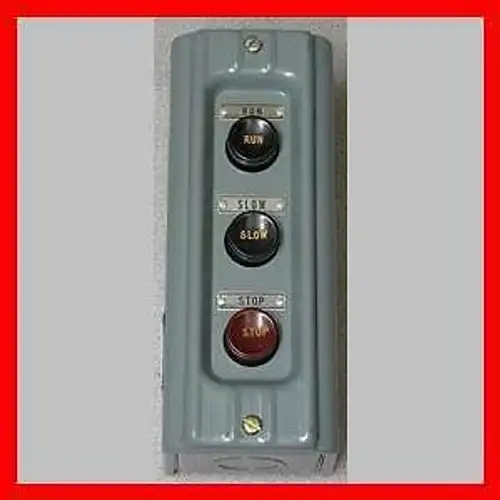 Westinghouse 15-010 HDS Control Station Run - Slow -Stop 600 VAC NEMA 1