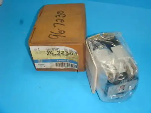 2 SQUARE D A C CONTROL RELAY 8501 X0-20 8501X020