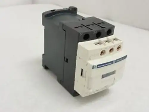 143779 - Telemecanique LC1D12BL Contactor 12A 3P 600V Coil: 24VDC