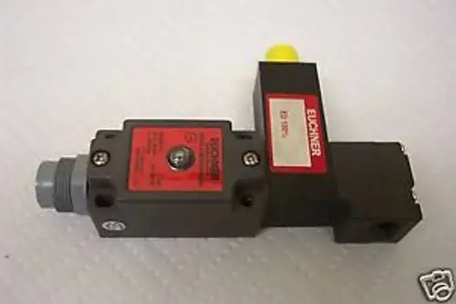 EUCHNER MODEL NZ2VZ-538E3VSM04L060 SAFETY INTERLOCK SWITCH