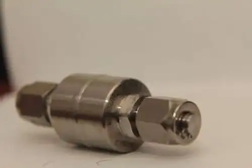 AMAT Millipore WG3NS6RR2 Wafergard NF-30 1/4 70-Bar 1000 PSI Inlet Gas Filter
