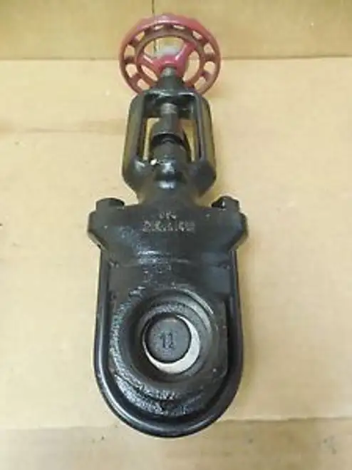 Crane 1-1/4 Npt Iron Clamp Gate Valve 4841/2 48412 484 150S-225 Cwp