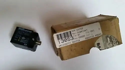 Balluff Bes Q40Kfu-Pac30F-S04G Inductive Sensor 10-30 V 200 Ma