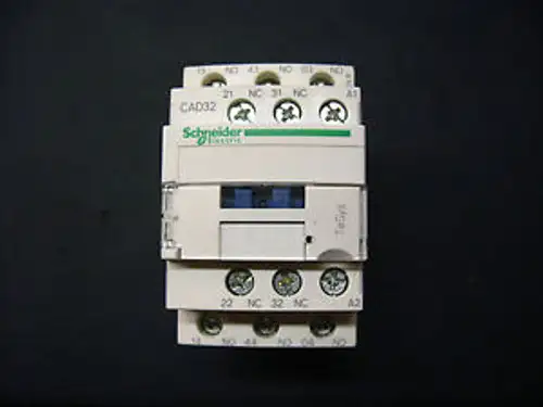 ~ Schneider Electric Control Relay Iec 10A Model: Cad32B7 Ec4-2