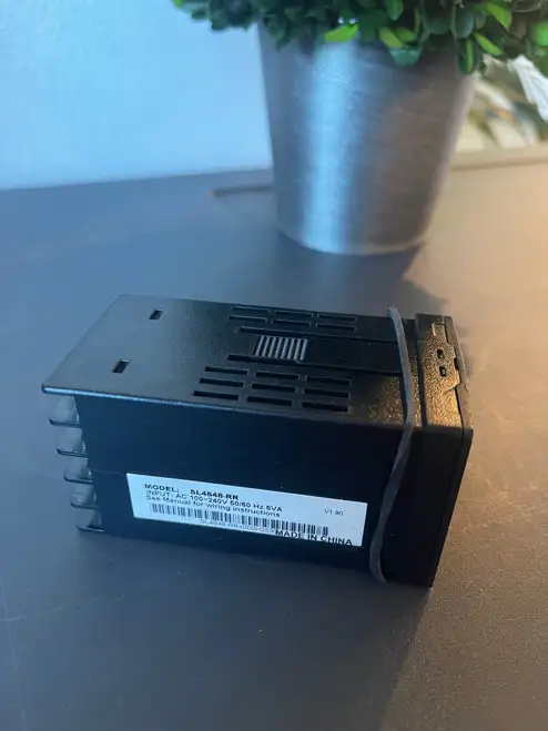 Automation Direct SL4848-RR Controllore di temperatura. Controllore