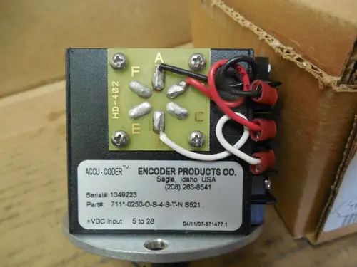 Produits Encodeurs Accu-Coder 711-0250-O-S-4-S-T-N S521 28 Vdc