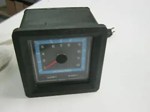 Signet Model: 3-9759.100 Ph Analyzer. Powered Up. Good Stock &Lt J
