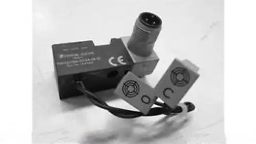 PEPPERL & FUCHS NBN2-F581-100S4-E8-V1 INDUCTIVE SENSOR- DC 4-PIN