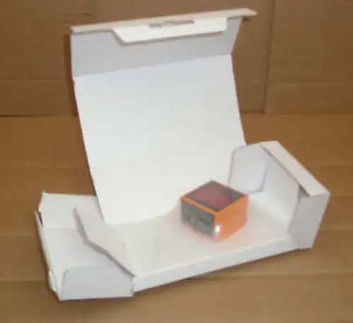 02D909 Ifm Efector In Red Spotlight Photoelectric Sensor 42X42
