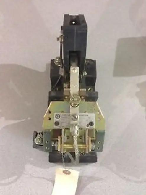 Square D Line Arc Contactor 7004 Mxeo-1 Series A