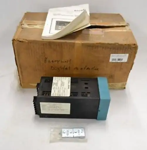 Honeywell Dc3002-0-00A-2-00-0111 120V-Ac Temperature Controller B326193