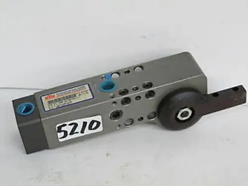 Btm Pc-1500-So-90-Ocl-L7 Sensor Clamp Serial #67234-0 Phn: 800-854-3577