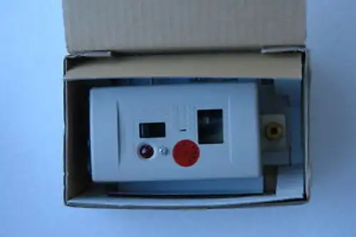 Omron D7H-A1 Vibration Sensors Spdt Encl 100-170Gal