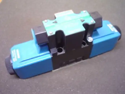 Vickers Dg4V-3S-2C208-M-P12L-Djh5-60 Control Valve