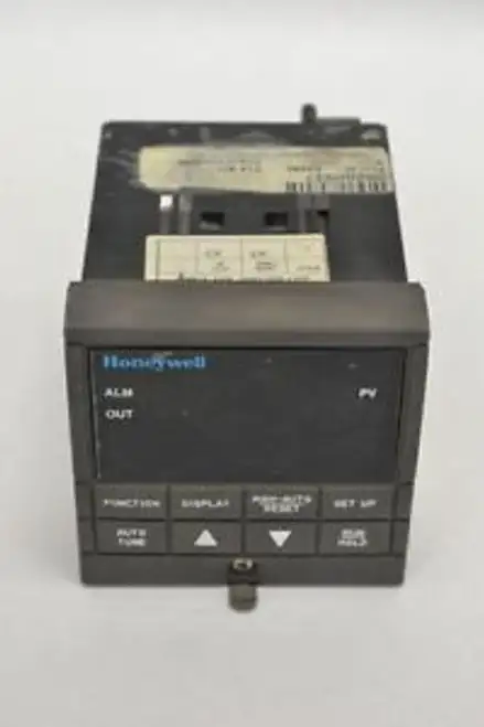 Honeywell Dc230B-E0-00-10-0000000-00-0 0-55C Temperature Controller B225754