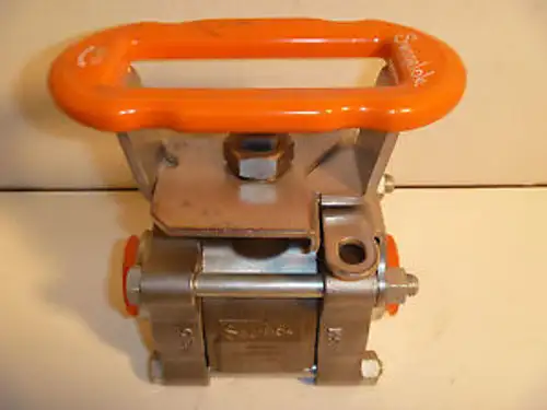 Swagelok Ss-67Csw20T-Jlk-Sh Stainless Steel Ball Valve
