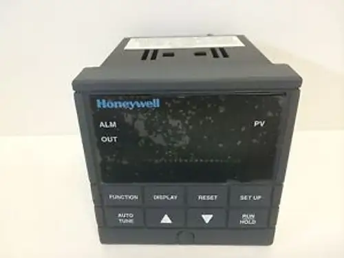 Un Honeywell Iacd Temperature Controller Dc200I-0-000-100000-0