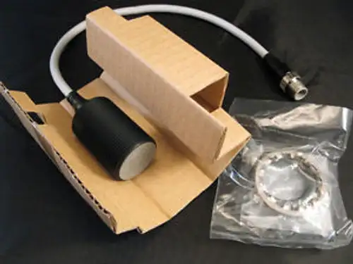 Omron E2Eq-X10D2R-M1Gj-T4 Proximity Sensor