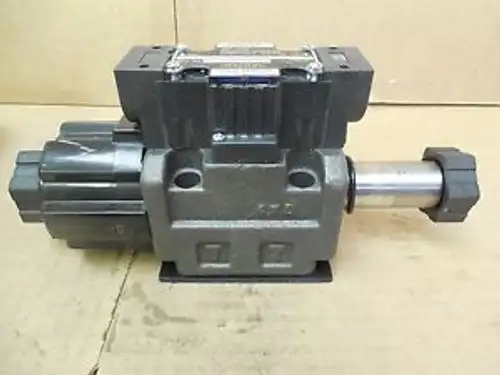 Nachi Solenoid Operated Directional Control Valve Ss-G03-C5-R-C115-E21