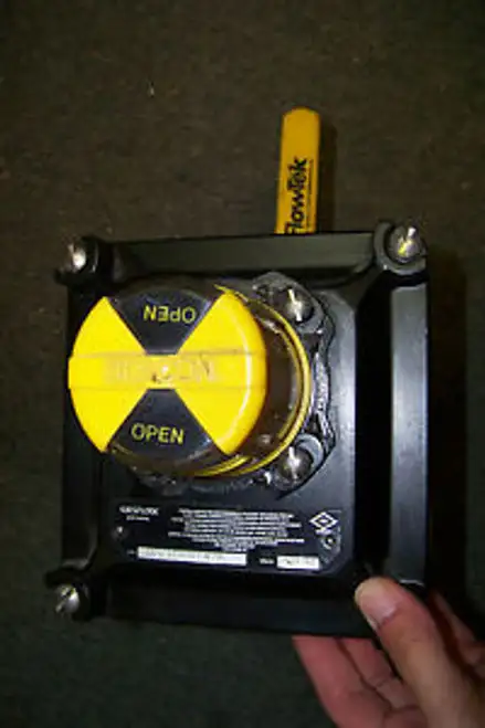 Westlock 2007Nby2B2M0200 Limit Switch W/ Flow-Tek F15-3/4 Ball Valve