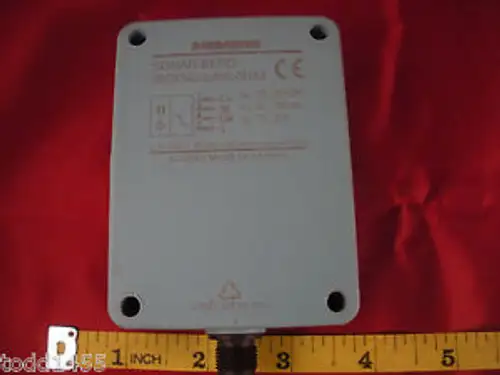 Siemens 3Rg6343-3Jk00-0Ha3 Ultra Sonic Sensor Ub 18-35 Vdc Sd 20-100Cm Ua 10-0V
