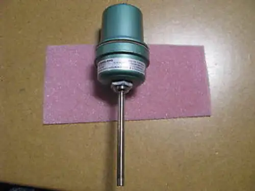 Burling Instruments Thermostatic Switch # B-2C-675-Nn-163-80-00 550 Deg F.