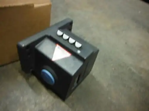 Balluff Proximity Switch 819-D04-D12-100-10-Fd ~