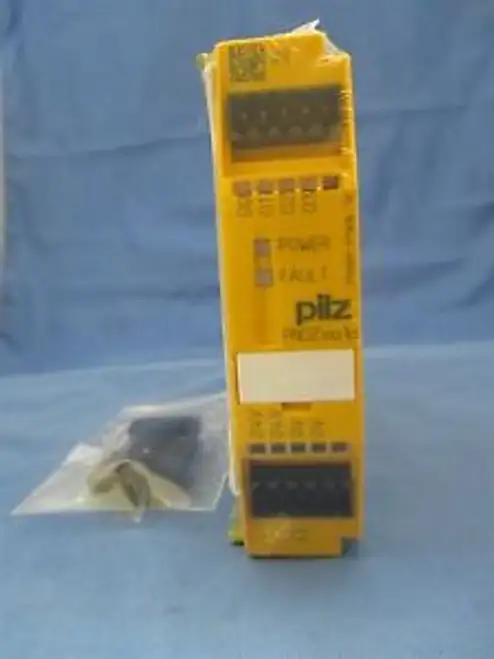 Pilz Pnoz Mo1P 773500 Safety Module Relay