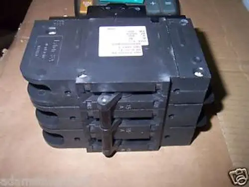New HEINEMANN CD3-A9A9A8-LR-07-D-AB-TS 15 amp 480v volt Circuit Breaker