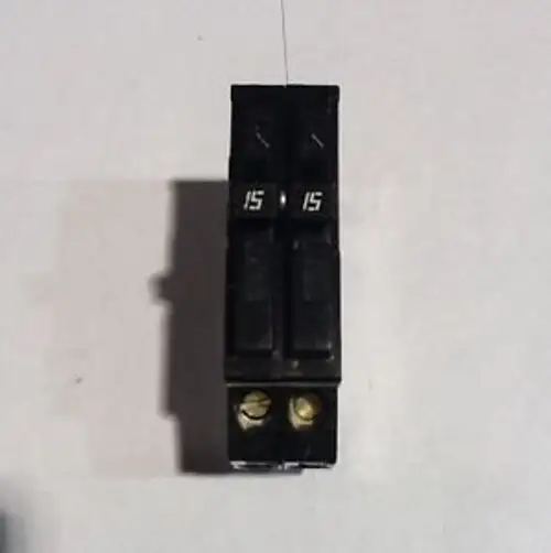ChallenGEr A-215 Circuit Breaker 15 Amp