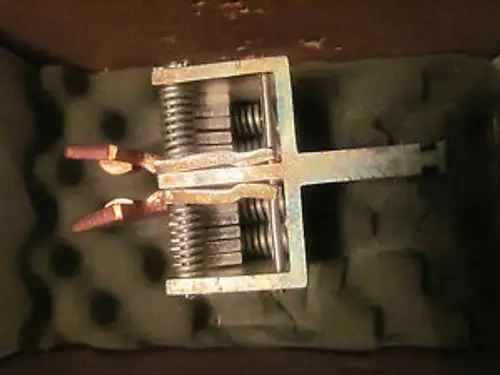 New Westinghouse F Power Circuit Breaker Type Dsl-416 Upper Stud Assembly