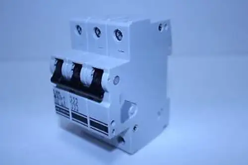 New 3Cu20 Circuit Breaker 3 Pole 20A Ul508