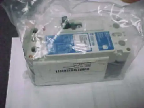 New-Cutler Hammer 20A 2Pole Breaker Ehd2030H08 Aa-33