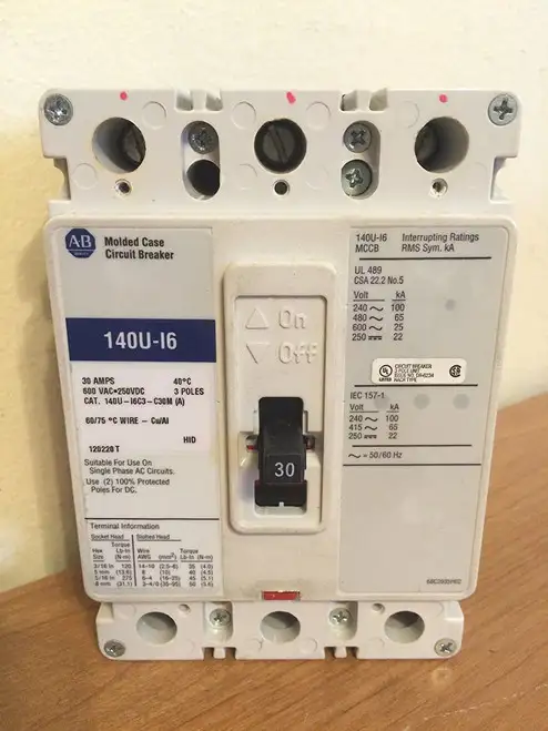 Allen Bradley 140U-I6C3-C30M 3 Pole 30 Amp 600 Volt No/Nc Aux Line/Load Lugs