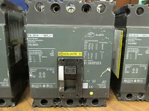 SQUARE D FAL36020 20 AMP 3 POLE CIRCUIT BREAKER ........... L-136
