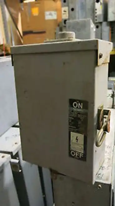 Siemens NR-322 60 Amp 240 Volt FUSIBLE Disconnect