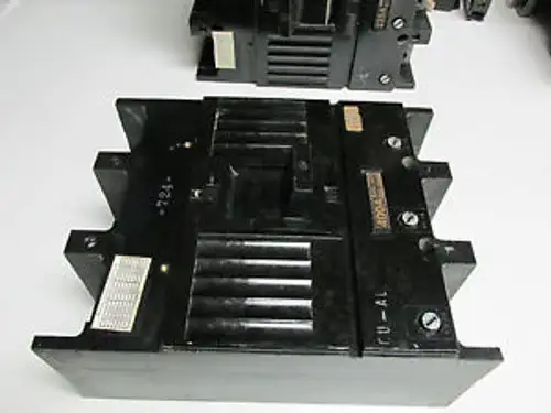 GENERAL ELECTRIC 3P 400A Circuit Breaker .. Cat TJJ436400 w/400A Trip .. VA-50