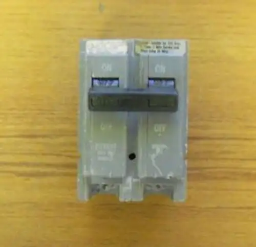 BRYANT 125 AMP 2 POLE CIRCUIT BREAKER BRH2125 .......... VS-10